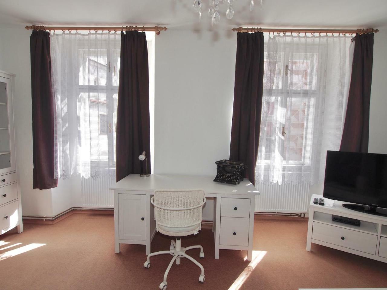 Apartmany ตาบอร์ ภายนอก รูปภาพ