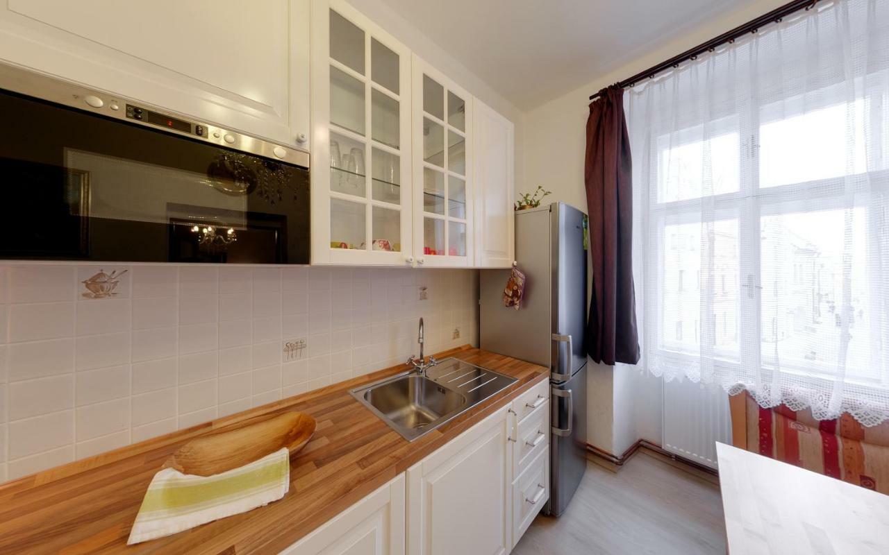 Apartmany ตาบอร์ ภายนอก รูปภาพ