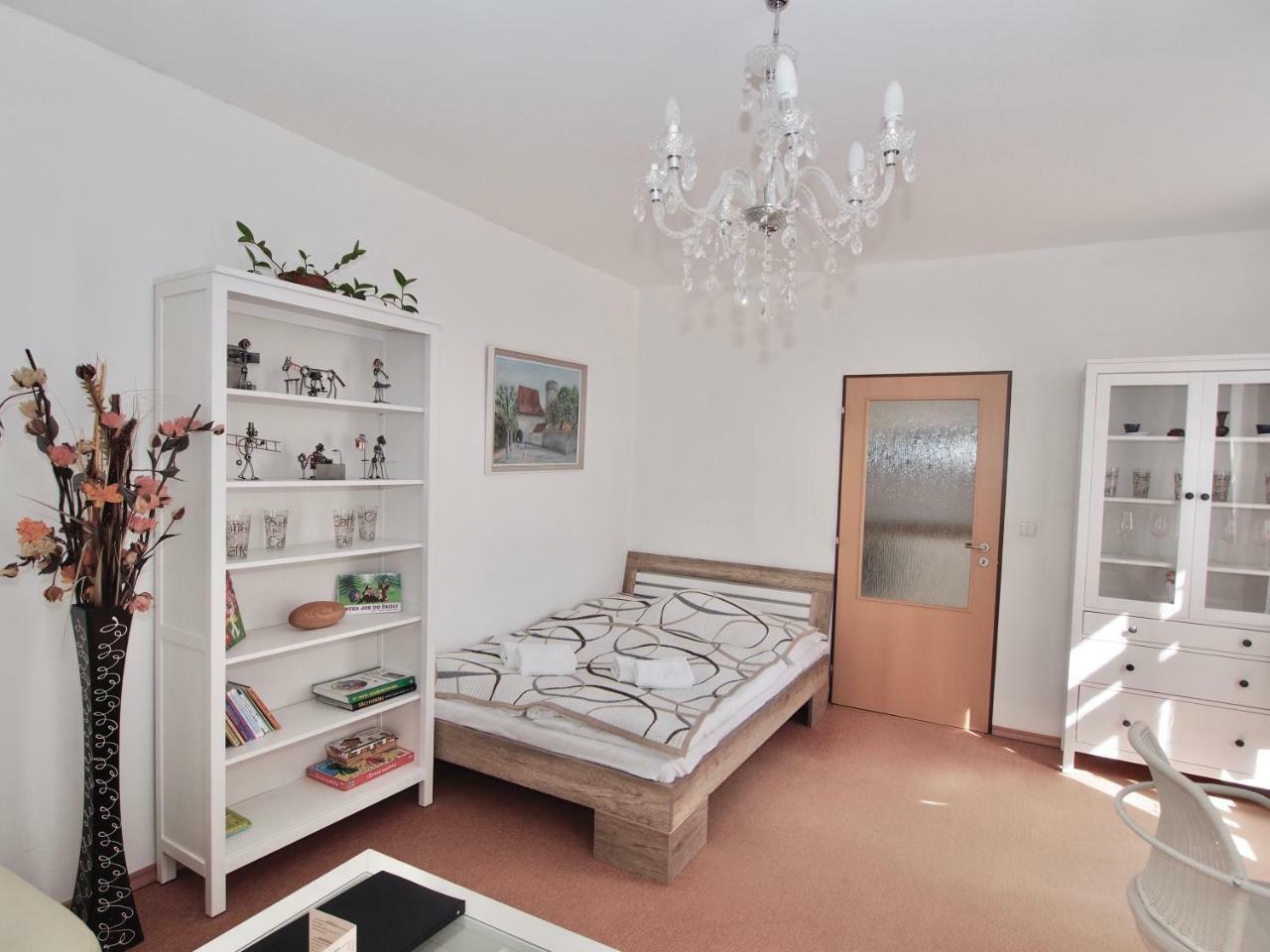 Apartmany ตาบอร์ ภายนอก รูปภาพ